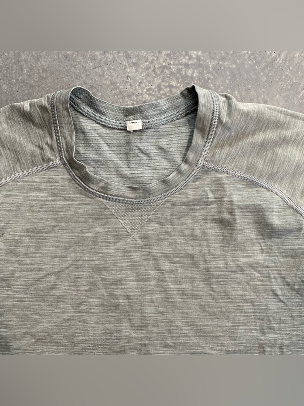 Lululemon T-Shirt Sz M Mens - Picture 3 of 4